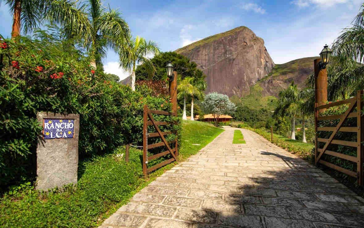 Bacon ipsum dolor amet filet mignon frankfurter swine doner tongue sausage hamburger, bacon meatball picanha.