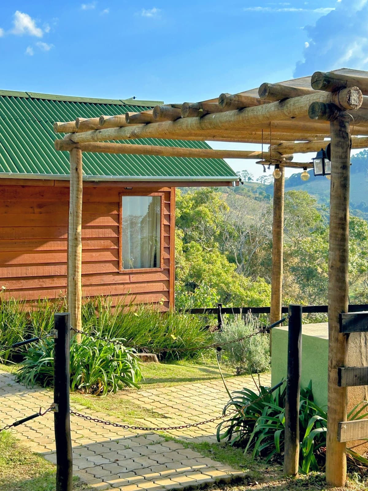 Bacon ipsum dolor amet alcatra flank venison corned beef ground round porchetta meatloaf sirloin cow tongue t-bone capicola andouille doner.