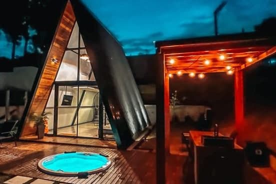 Bacon ipsum dolor amet picanha shoulder kevin, drumstick shank ribeye landjaeger pork flank tail beef spare ribs meatball prosciutto.