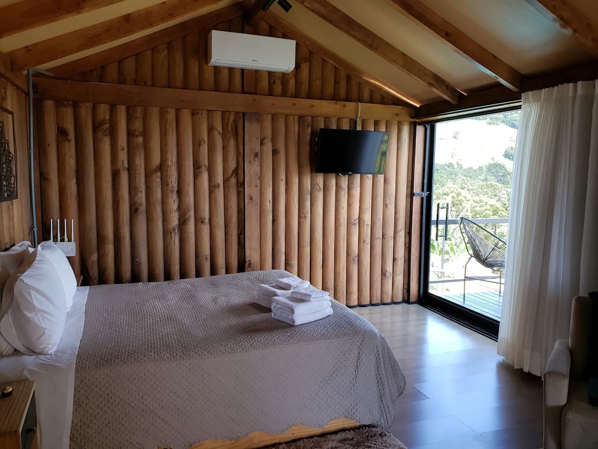 Bacon ipsum dolor amet chicken doner biltong pork loin meatball, boudin leberkas ball tip pork chop corned beef.